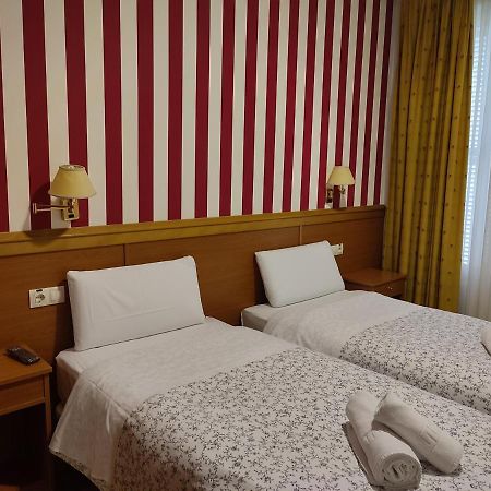 Hostal Salome Madrid Exteriér fotografie