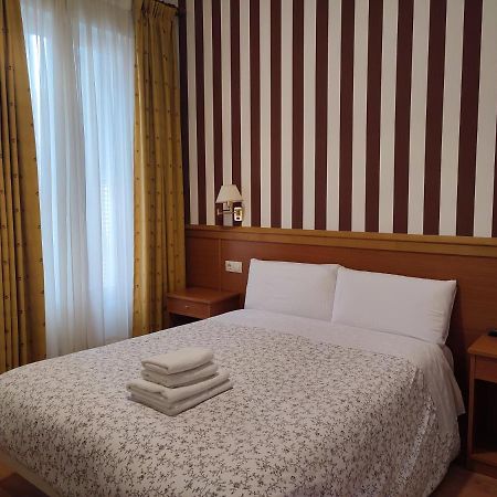Hostal Salome Madrid Exteriér fotografie