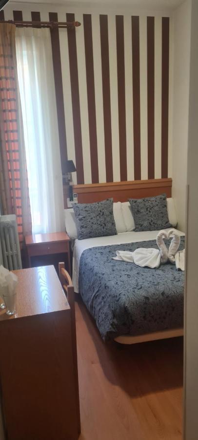 Hostal Salome Madrid Exteriér fotografie